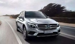 奔驰爆料博主是谁啊视频,揭秘其神秘身份与热门视频背后的故事