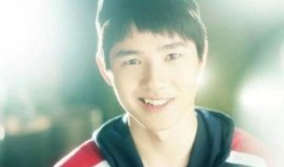 扒姐爆料谭松韵许凯视频,谭松韵与许凯亲密视频曝光，恋情真相引热议