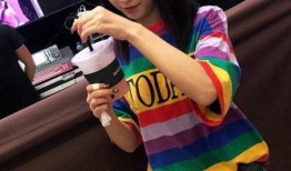 抖音娱乐圈爆料一姐是谁,揭秘抖音娱乐圈爆料界的领军人物
